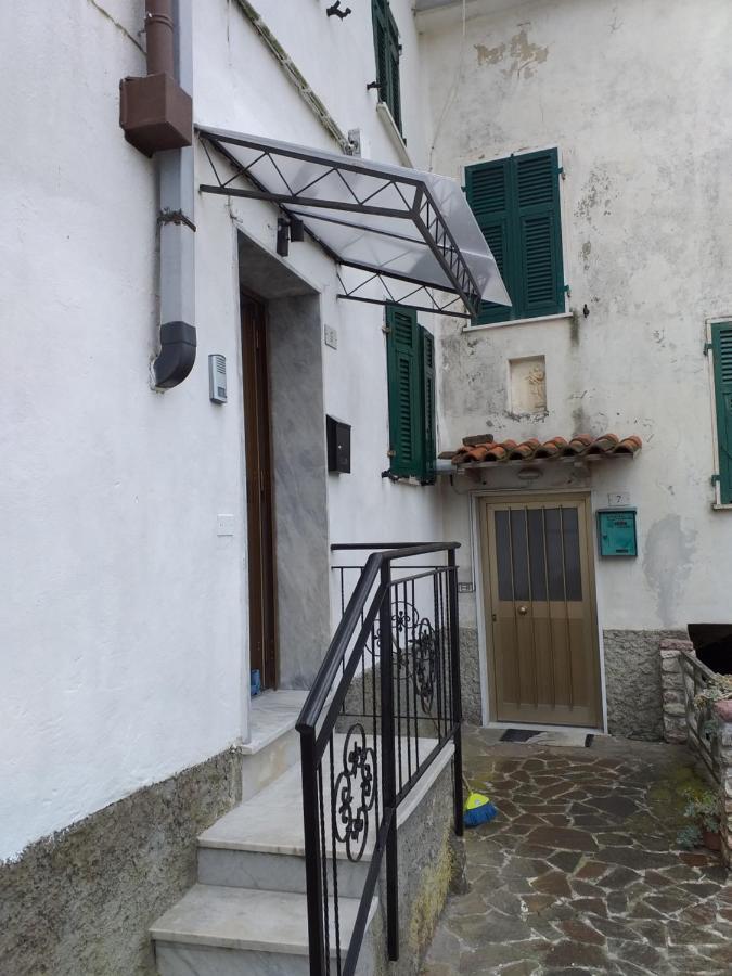 Вилла Casa Di Vecchio Borgo Сарцана Экстерьер фото
