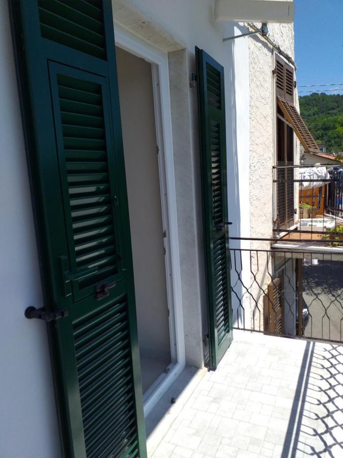Вилла Casa Di Vecchio Borgo Сарцана Экстерьер фото